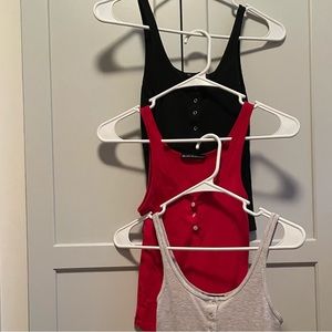 Brandy Melville - lot of 6 tank tops - one size - various colors